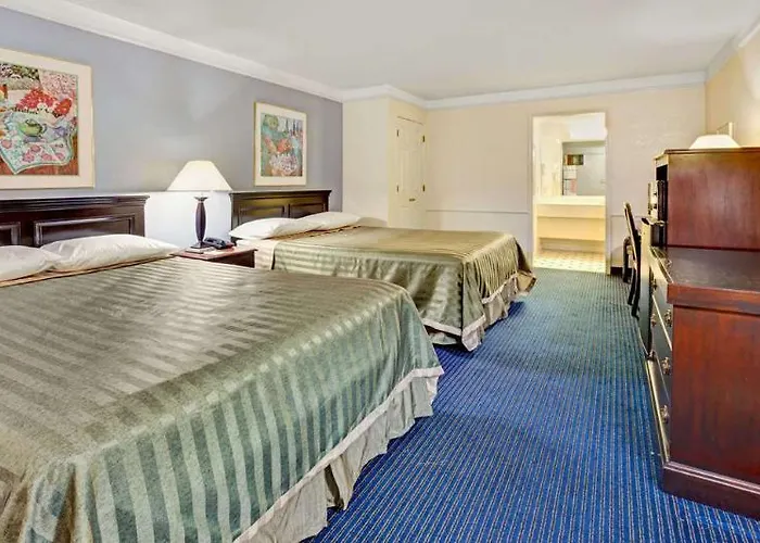 Travelodge By Wyndham North Richland Hills/dallas/ft Worth 2* Fort Worth